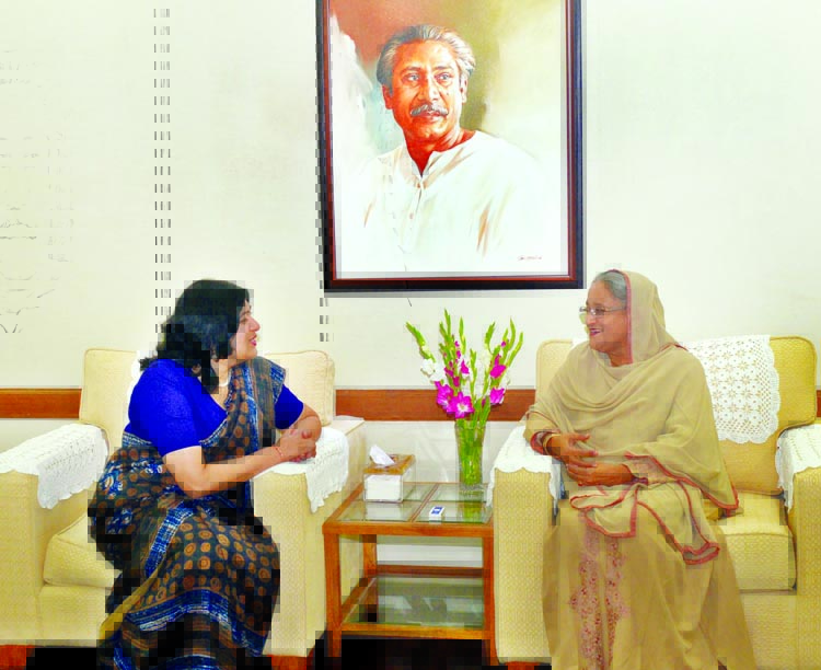 Sri Lankan High Commissioner to Bangladesh Yasoja Gunasekera paid a farewell call on Prime Minister Sheikh Hasina at Ganabhaban in the city on Sunday. nPhoto-PMO