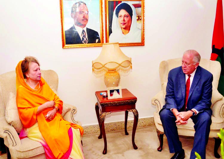 US Under Secretary of State for Political Affairs Thomas Shannon meets BNP Chairperson Begum Khaleda Zia at her Gulshan office on Monday.