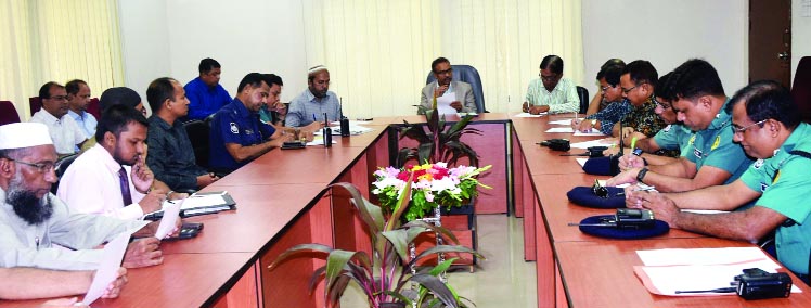 KHULNA: Dr Md Fayek-uz- Zaman, VC, Khulna University addressing a view exchange meeting recently with officials of District Administration and law enforcers marking the upcoming honours Admission Test on 11 November. .