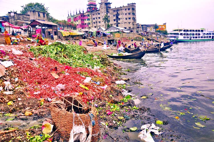 The government is spending crores of taka to free the Buriganga river from pollution; on the other hand its water is getting dirty and stinky gradually due to indiscriminate dumping of waste by different factories and individuals. The photo, taken from Sh