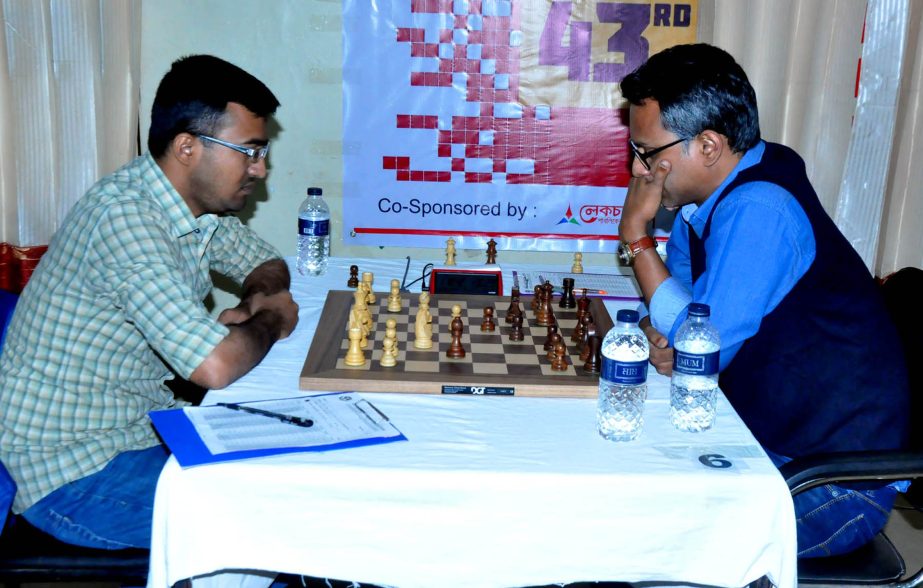 A scene from the Omicon Group National A Chess Championship held at Bangladesh Chess Federation hall-room on Thursday.