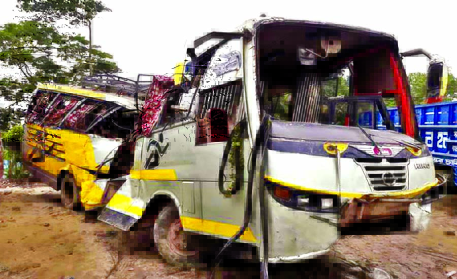 A Chittagong-bound passenger bus plunged into a roadside ditch after crashing into a tree on Dhaka-Chittagong Highway at Raipur of Comilla's Daudkandi upazila on Monday morning leaving four people dead on the spot.