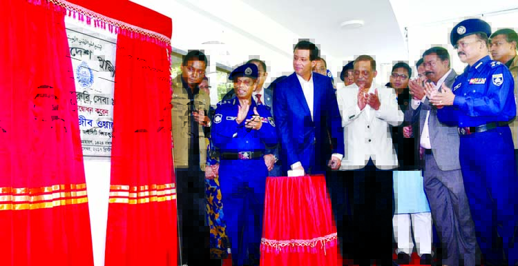 Prime Minister's ICT Affairs Adviser Sajeeb Wazed Joy inaugurating National Emergency Service '999' at the National Control and Command Center in the city on Tuesday. BSS photo