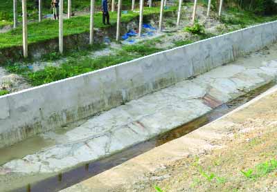 MADHABPUR (Habiganj): Construction of RTIP-2 Project drains are going on where cracks were found before the work began.