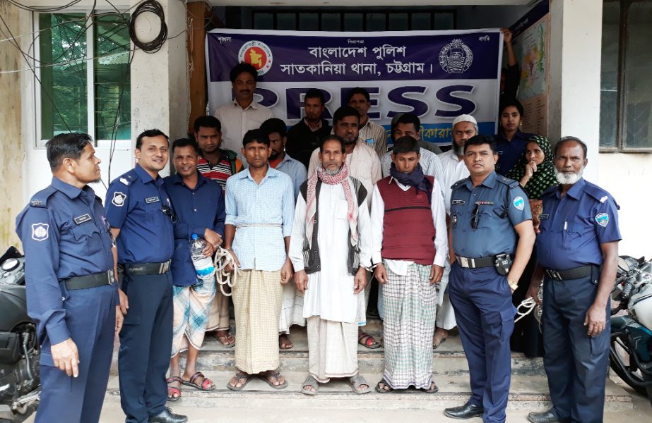 Satkania Thana police arrested 16 listed criminals including Jamaat leaders from different parts of the Upazila on Wednesday.