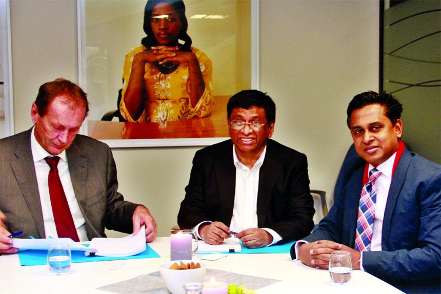 Sohail R K Hussain, Managing Director of City Bank Limited and Kjell Roland, Chief Executive Officer of Norwegian Development Bank (Norfund), signing an agreement at a Financial Closure Ceremony at Oslo in Norway recently. City Bank arranged $10 million f