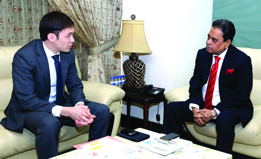 Temirbek Erkinov, honorary consul of Kyrgyz Republic, discussing about bilateral issues with Md Siddiqur Rahman of Bangladesh Garment Manufacturers and Exporters Association (BGMEA) at the latter's office on Monday.