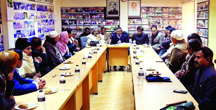 RANGPUR: Dr Shree Abhijeet Chattopadhyay, Assistant High Commissioner of India based in Rajshahi addressing a view exchange meeting at Rangpur Chamber of Commerce and Industry (RCC) Board Room on Sunday.