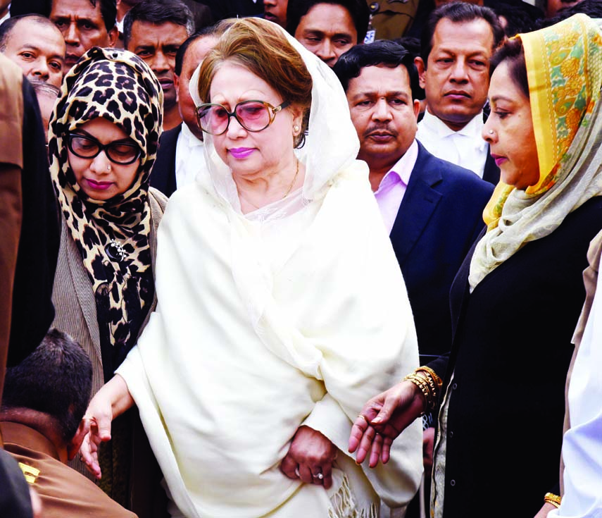 BNP Chairperson Begum Khaleda Zia appeared before the special court on Alia Madrasha premises in the city's Bakshibazar on Thursday on two corruption cases filed by Anti-Corruption Commission.