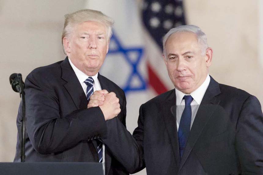 US President Donald Trump, left, shakes hands with Israeli Prime Minister Benjamin Netanyahu at the Israel Museum in Jerusalem.