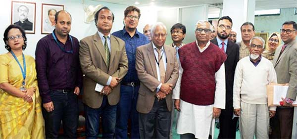 Participants of three-day long Pear review activities of the Premier University, Chittagong posed for a photo session at the concluding programme arranged by Computer Science and Engineering Department recently.