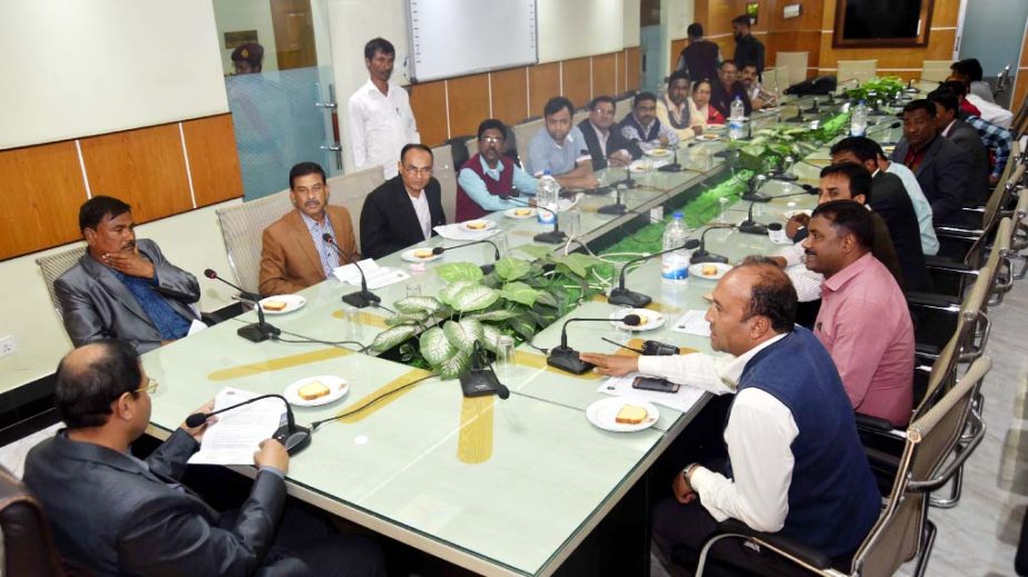 CCC Mayor A J M Nasir Uddin speaking at a meeting with CBA leaders at Chittagong on Tuesday.