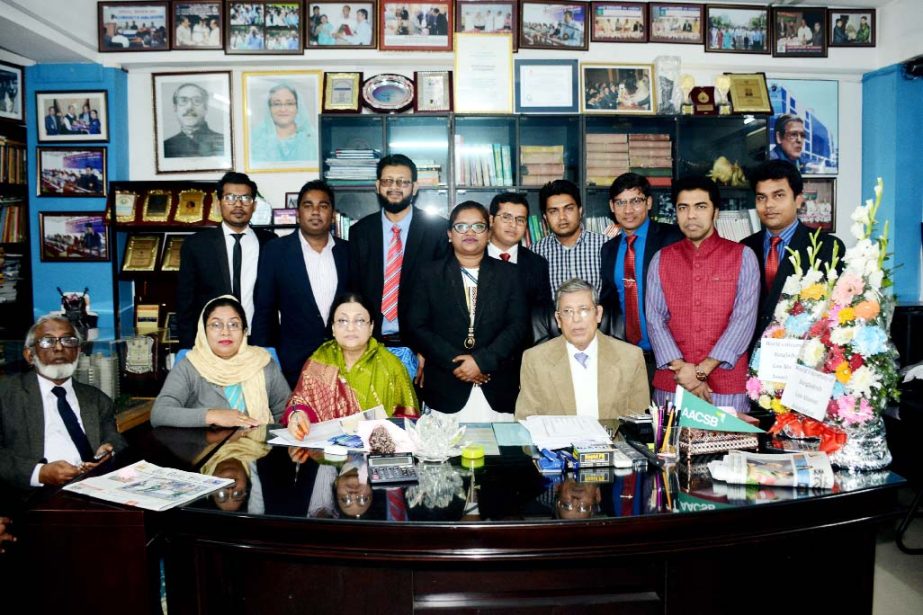 The newly formed committee of World University Bangladesh Law Alumni Association meets the University Vice Chancellor Prof Dr Abdul Mannan Chowdhury at his office recently. University treasurer Morsheda Mannan Chowdhury was also present on the occasion. A