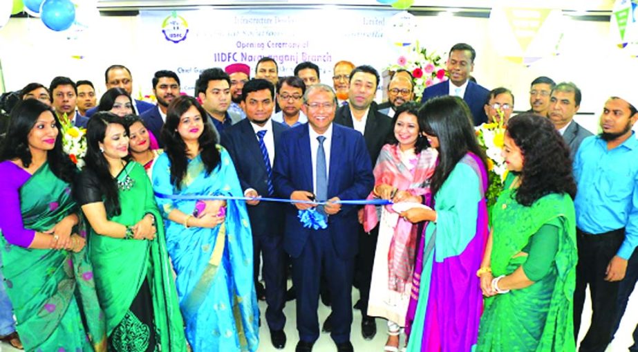 Md. Asaduzzaman Khan, Managing Director of Industrial and Infrastructure Development Finance Company (IIDFC), inaugurating its 6th branch at Naraynganj on Sunday. Shamim Ahamed, Chief Financial Officer (CFO) of the company, Abul Hossain Prodhan, owner of