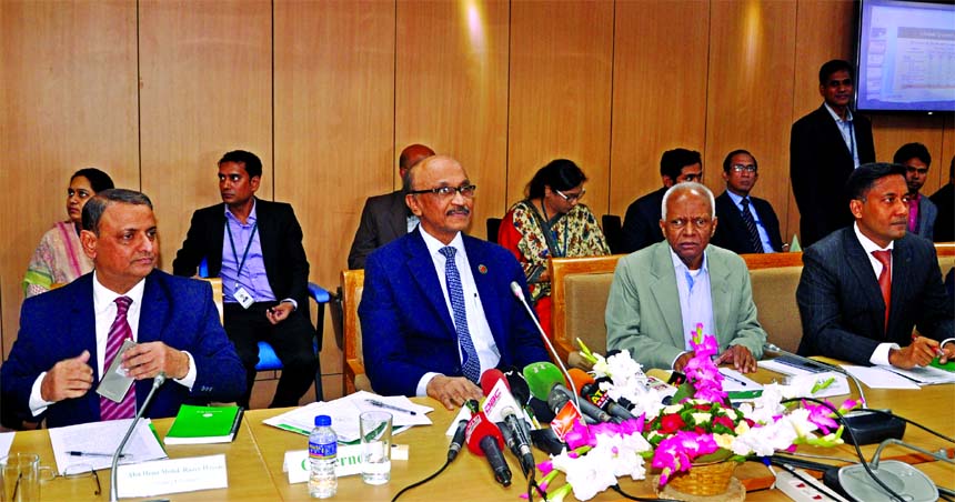 Fazle Kabir, Bangladesh Bank Governor, announcing its Monetary Policy Statement (MPS) for the second half (H2) of the financial year 2017-18 (FY18) at a press conference held at BB on Monday. High officials of the central bank were also present.
