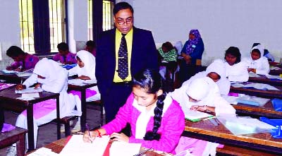 RANGPUR: Divisional Commissioner Kazi Hasan Ahmad visiting SSC examination Hall at Zilla School on Thursday.