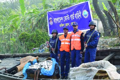 BHOLA: Coast Guard of Bangladesh, South Zone seized huge jatkas from Bhola on Friday.