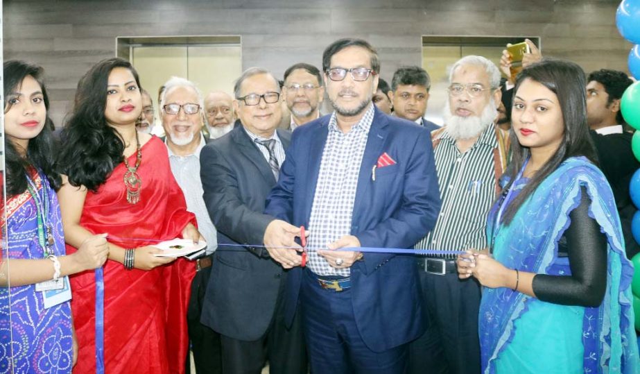 Prof Dr Abu Yousuf M Abdullah, Chairman of the Northern University Bangladesh Trust inaugurates a Job Fair on Saturday at the University's International Study Center in the capital.
