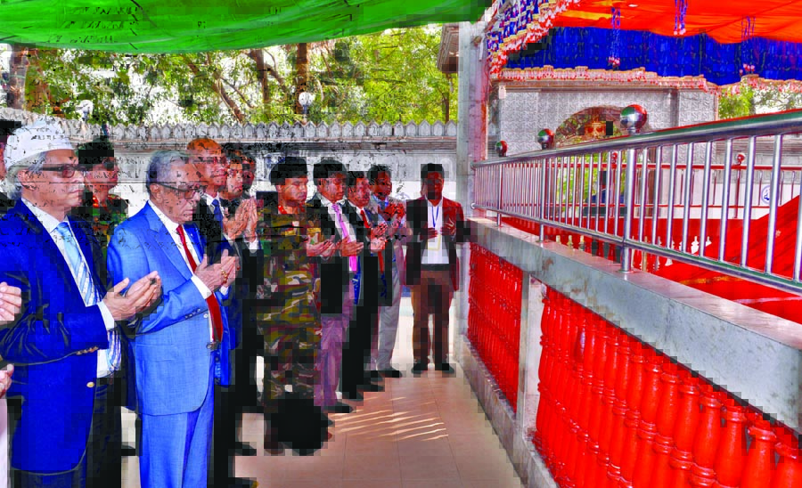 President Abdul Hamid along with others offering munajat when he visited Mazar of Hazrat Shahporan (R) in Sylhet on Thursday. Press Wing, Bangabhaban photo
