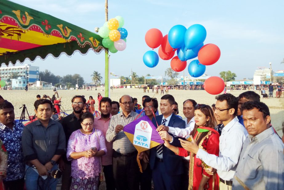 Nitol - Niloy Group arranged a kite festival at Laboni Point in Cox's B azar yesterday. Md Ali Hossain, DC, Cox's Bazar was present as Chief Guest.