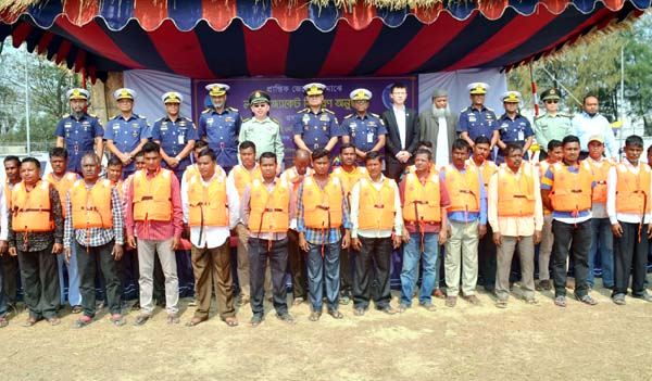 Some three hundred life jackets were distributed among the fishermen at Potenga organised by Bangladesh Coastguard, Fisheries Directorate and District Administration yesterday.