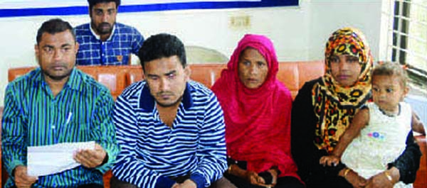 KHULNA: Md Shahjalal, whose both the eyes were allegedly gouged out by policemen arranged a press conference at Khulna Press Club for the security of his family members recently.