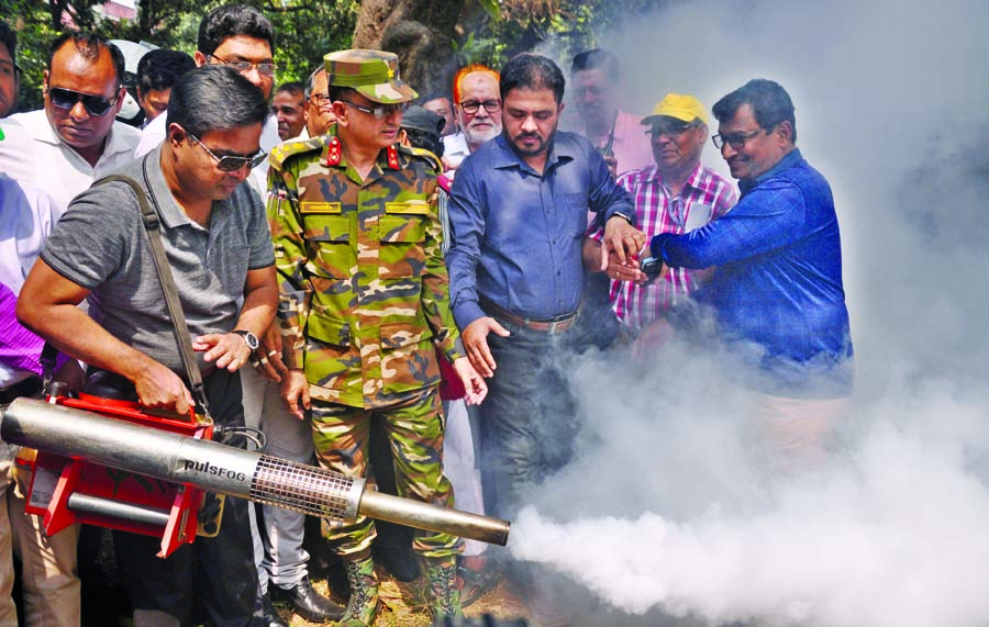 Dhaka South City Corporation Mayor Mohammad Syeed Khokon inaugurating Mosquito Crush Programme at DU Art Institute yesterday.