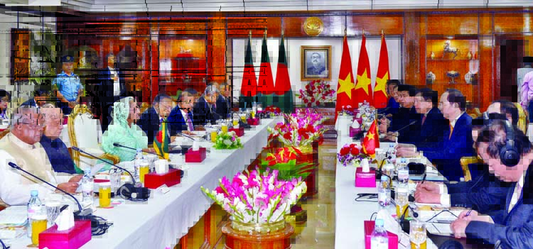Bangladesh and Vietnam signed 3 MOUs to promote bilateral cooperation between the two countries at PMO on Monday. Prime Minister Sheikh Hasina led the Bangladesh delegation and Vietnamese President Tran Dai from his countryside. BSS photo
