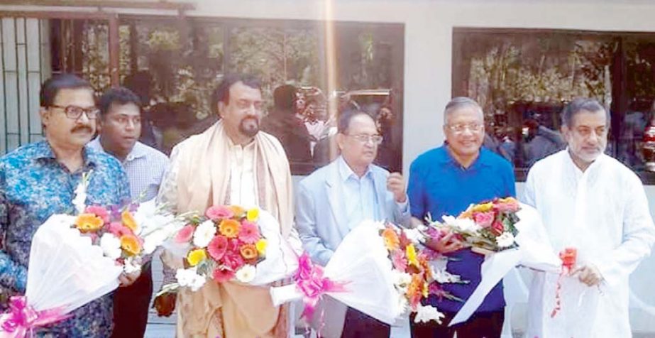 Chairman of the Parliamentary Standing Committee on Ministry of Railway ABM Fazle Karim Chowdhury MP alongwith the central leaders of Jatiya Party at Raozan Pink City area on Friday.