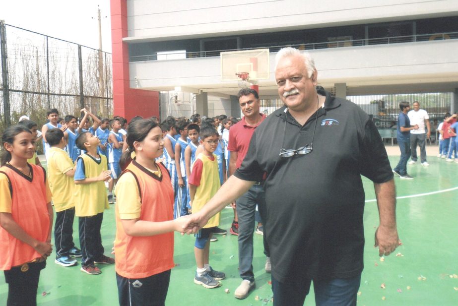 Principal of DPS STS School Harrh Wal being introduced with the participants of the Inter-House Cross Country Race and Inter-House Basketball Tournament (Junior) at the main campus of DPS STS School in the city's Uttara recently.