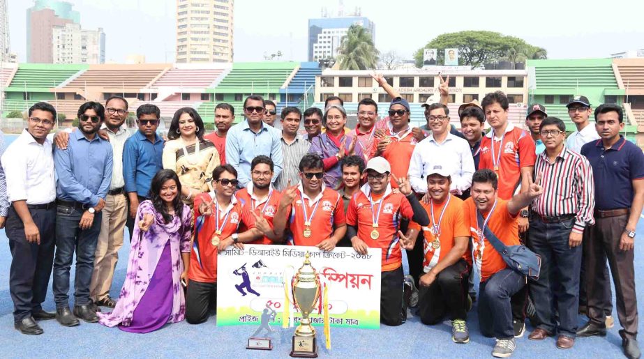 Members of Channel 24, the champions of the Summit-DRU Media Cup Cricket Tournament with the chief guest former minister for Foreign Affairs Dr Dipu Moni, MP, the other guests and officials of Dhaka Reporters Unity pose for a photo session at the Moulana