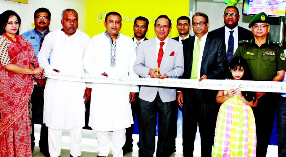Ali Reza Iftekhar, Managing Director of Eastern Bank Limited (EBL), inaugurating its 85th branch at Mouchak in Gazipur recently. Meah Mohammed Abdur Rahim, Director, M Khorshed Anowar, Head of Retail Banking, Major (Retd.) Abdus Salam psc, Head of Admin,