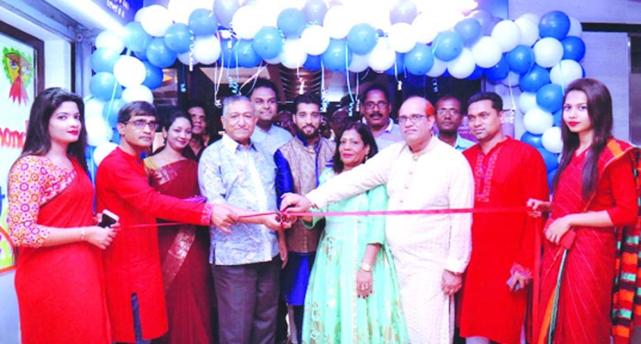 Pabon Kumar, Chairman of Gitanjoli Jewelers, inaugurating its 3rd branch at Japan Garden City area in Mohammadpur on Friday. Md Enamul Haque Chowdhury, Editor of The Daily Sun among others were also present.