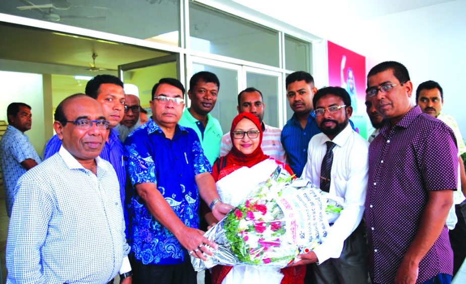 Babuganj Civil Society and local elites recently accorded a warm reception with a flower bouquet to Salma Nasreen, Director of Bangladesh Development Bank Limited and Additional Secretary to the Financial Institutions Division of Finance Ministry while sh