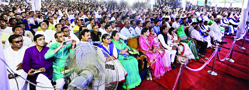 Leaders and activists of Bangladesh Chhatra League at its 29th national council in the city's Suhrawardy Udyan on Friday.