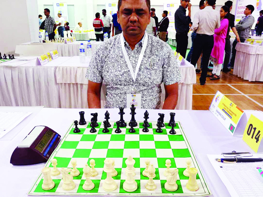 Grand Master Ziaur Rahman of Bangladesh in action against Grand Master Saptarshi Roy Chowdhury (not in the picture) of India in their fourth round match of the 3rd Kolkata International Open Grandmasters Chess Tournament at Kolkata, the capital city of We