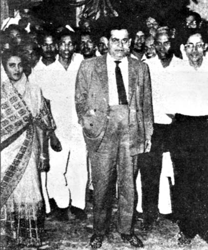 Tofazzal Hossain Manik Mia and Begum Manik Mia (Mrs. Mazeda Begum ) at the foundation laying ceremony of Ittefaq Bhaban.