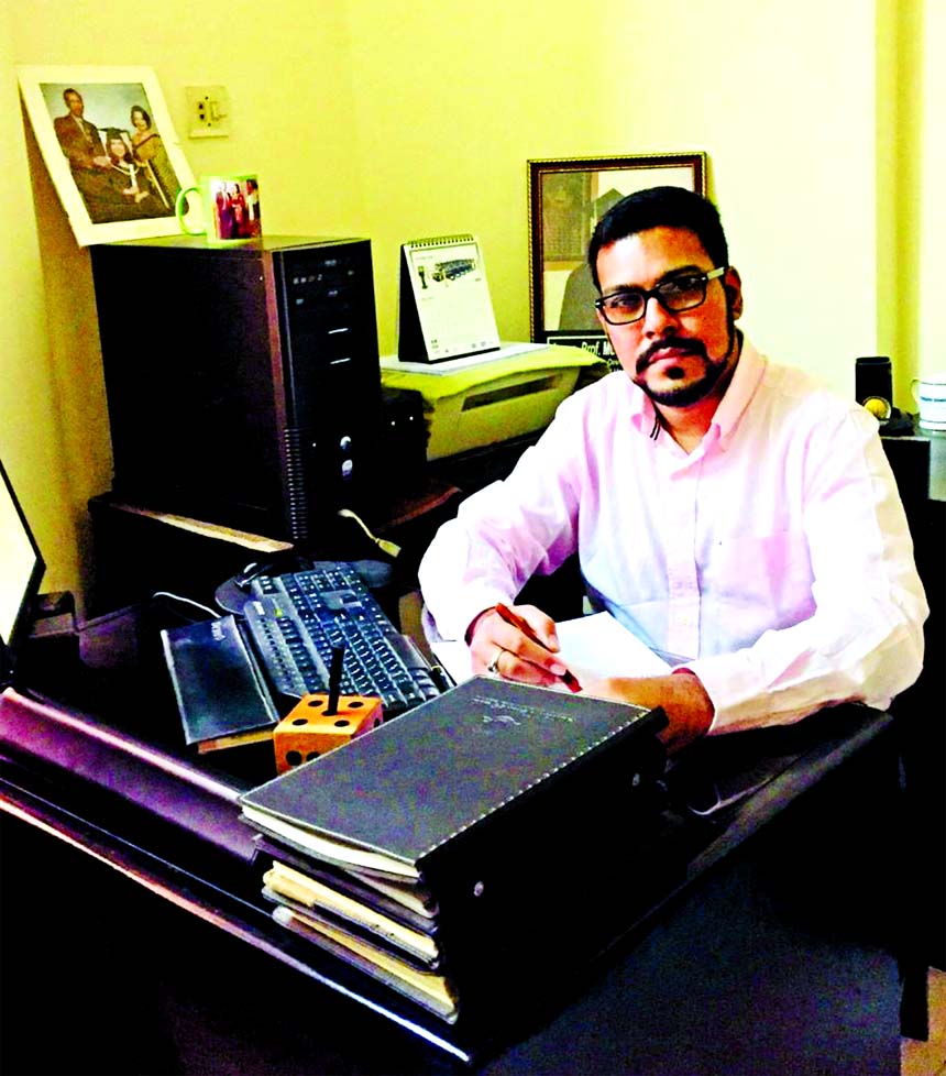 Md Shahriar Parvez, a teacher of City University Bangladesh and financial analyst and researcher on international marketing development has said that the Bank and NBFIs' are failing to properly function and blamed inefficiency of board of directors, audi