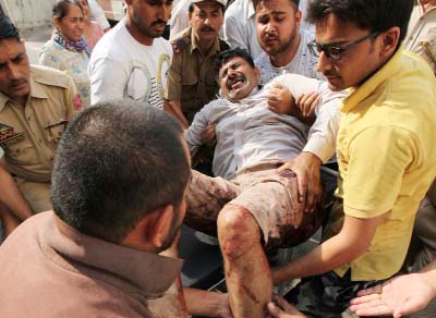 Two soldiers have died and seven civilians have been injured in the latest Kashmir violence.