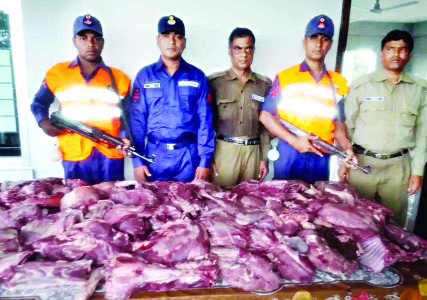 Bangladesh Coastguard Force, West Zone recovered 240 kg venison and seized a wooden boat by conducting raid at Baleshwar river area of Sharankhola thana under Bagerhat district on the early hours of Friday.