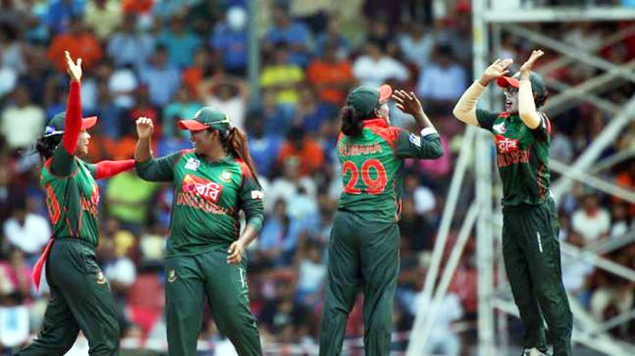Bangladesh women cricket team defeated favourite India by three wickets in a nerve-breaking Asia Cup T-20 cricket final held at Kuala Lumpur in Malaysia on Sunday.