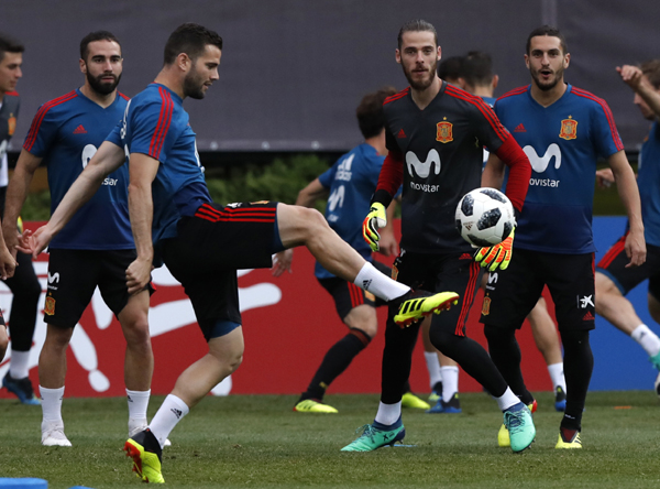 Spain's Nacho Fernandez controls the ball during a training session of Spain at the 2018 soccer World Cup in Krasnodar, Russia on Sunday.