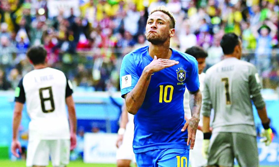 Brazil's Neymar celebrates after scoring his team's second goal against Costa Rica on Friday. Internet photo