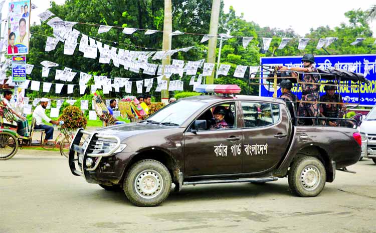 Members of Border Guard Bangladesh (BGB) patrolling in the Gazipur city areas to face any untoward incidents.