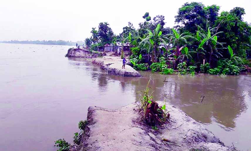 KURIGRAM: The only road of Fulbari Upazila went under water as water level of Dharala River has increased. This picture was taken yesterday.