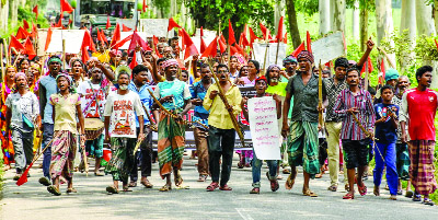 GAIBANDHA: Santal people brought out a rally on the occasion of the Santal Bidroho Dibosh on Saturday.