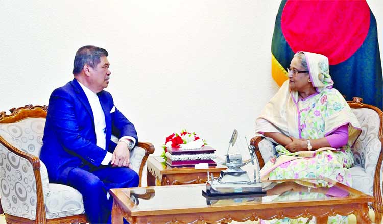 Visiting Malaysian Defence Minister Mohamad bin Sabu called on Prime Minister Sheikh Hasina at her office on Thursday.