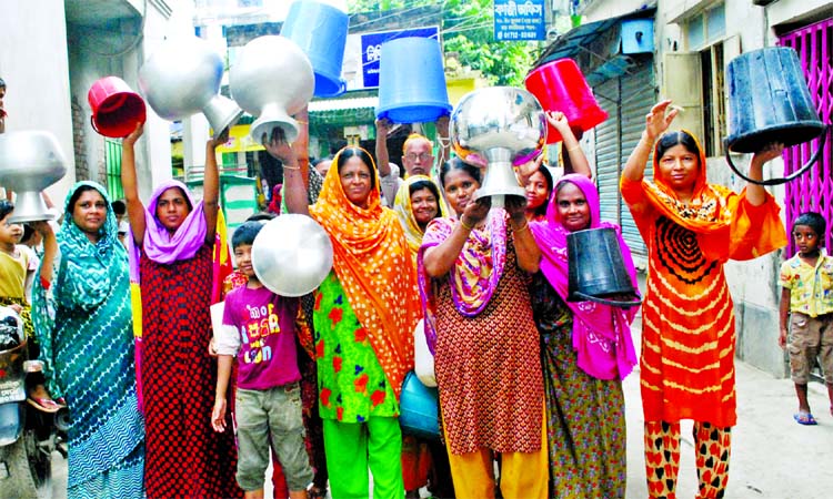 Due to lack of adequate supply of drinking waters, the people of city's Bank Colony area in South Mugdapara brought out a procession with empty jars and tubs on Friday.