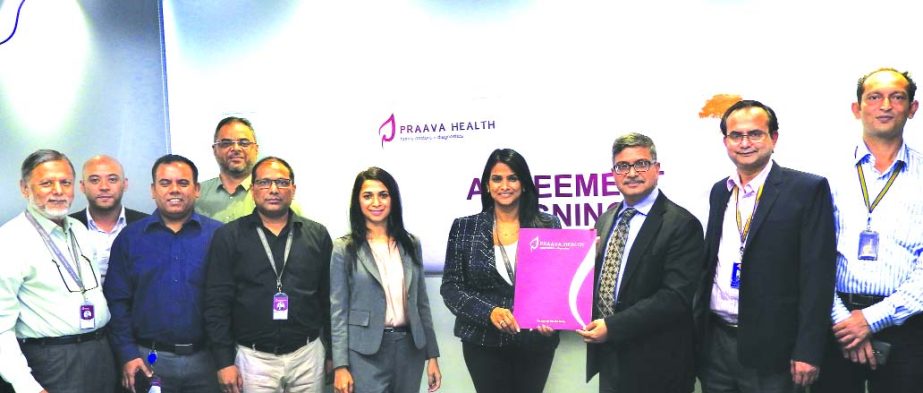 MM Monirul Islam, Managing Director and CEO of Guardian Life Insurance and Sylvana Q Sinha, Managing Director and CEO of Praava Health, are seen posing after a corporate agreement between the two companies on Thursday. Under this agreement, more than 1 mi