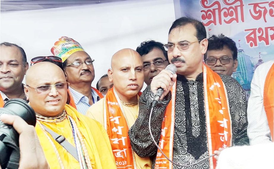 CCC Mayor AJM Nasir Uddin inaugurating Ratha Yatra from Sree Krishno Mandir premises on Saturday.